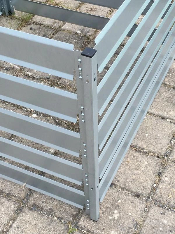 Metallkomposter für Gartenabfälle und organische Abfälle
